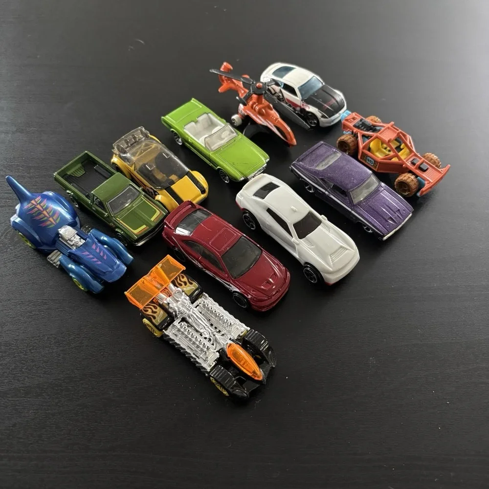 Lot 11 Hot Wheels Cars Model Toys Helicopter, Krazy 88, Roll Cage Etc Mattel‎